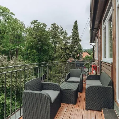 Duszniki-zdroj Przytulny Z Tarasem * دوشنيكي زدروي