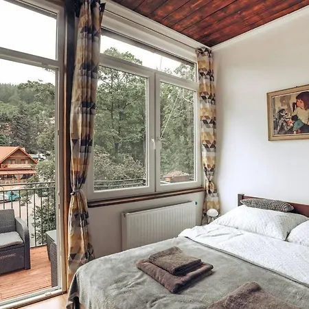 Διαμέρισμα Duszniki-zdroj Przytulny Z Tarasem *