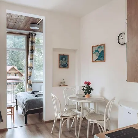 شقة Duszniki-zdroj Przytulny Z Tarasem *